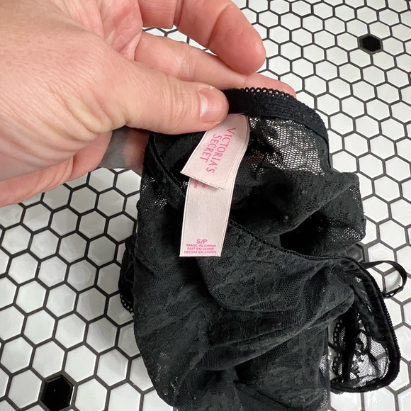 Victoria’s Secret teddy bodysuit size small - Picture 3 of 4